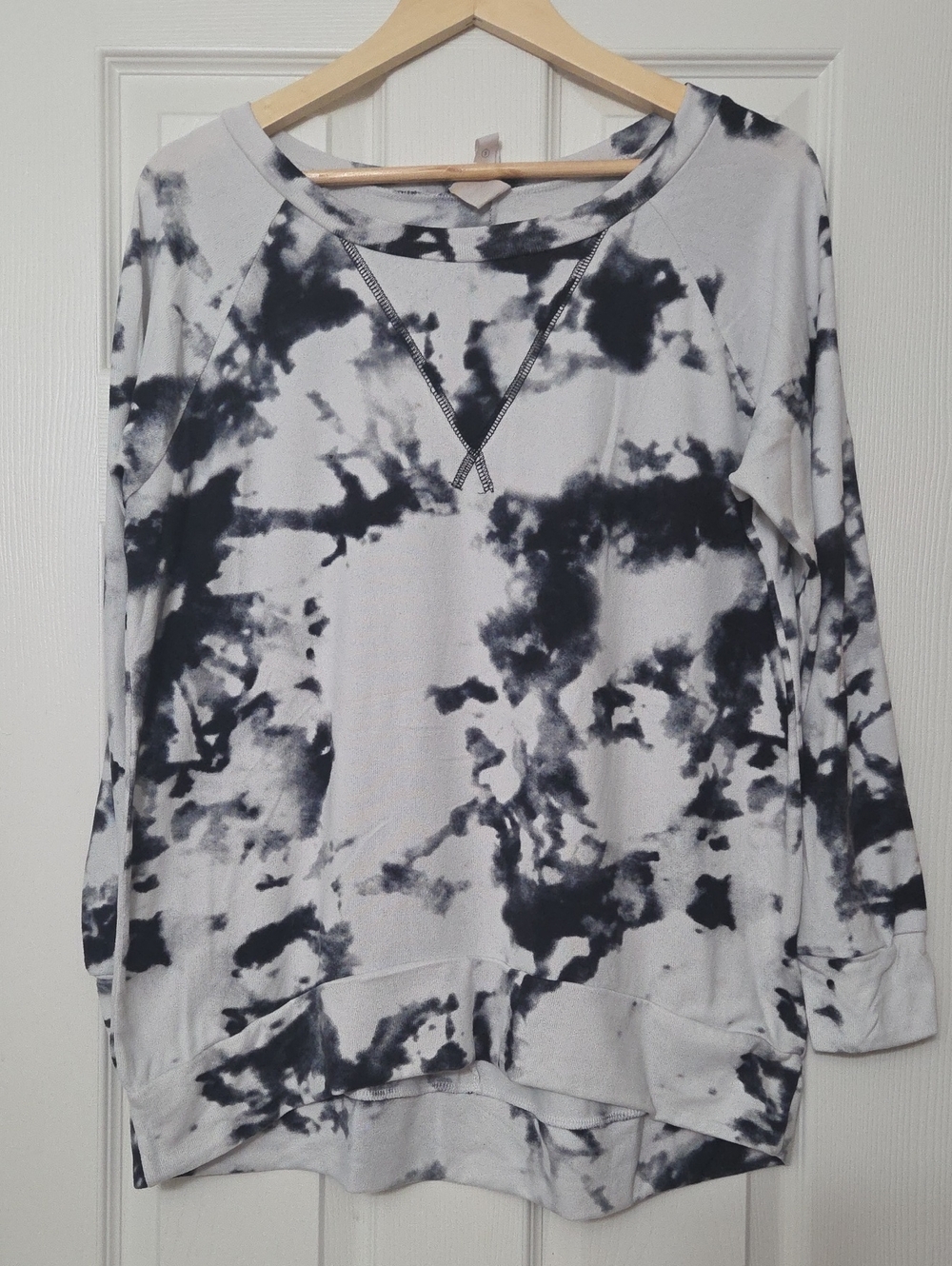 Honeyme Black & White Tie-Dye Long Sleeve Top